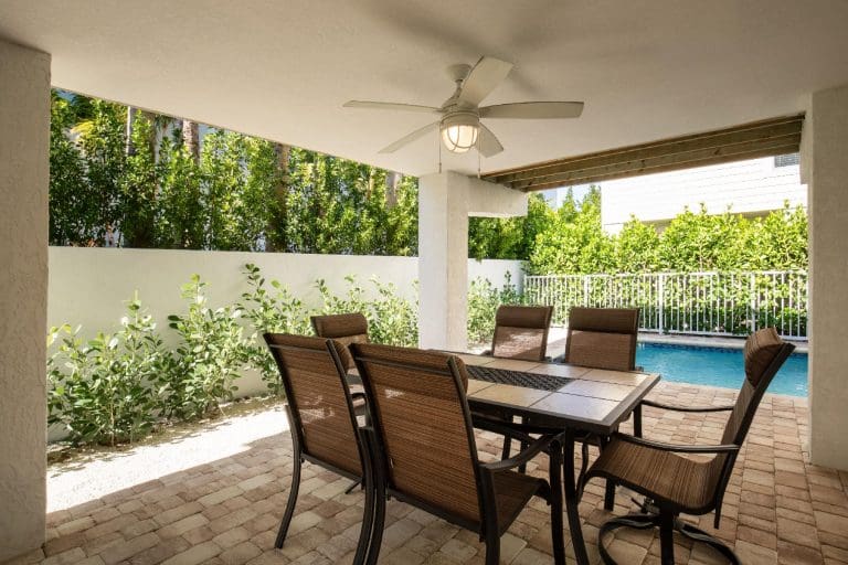 3 BR pool patio set 1 768x512