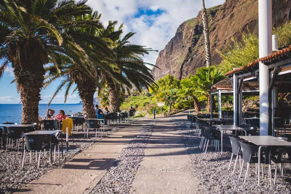 Beachside restaurant 